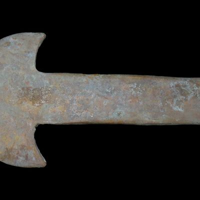 Sale Photo Thumbnail #141: 7 3/4" Pre-Columbian Copper Axe, Motley COA, Mexico