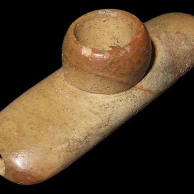 Sale Photo Thumbnail #261: 3 3/16" Hopewell Platform Pipe, Motley COA, Pipestone, Brown Co., Illinois, Nice Polish