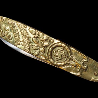 Sale Photo Thumbnail #669: Vintage German Hitler / Swastika Pocket Knife
