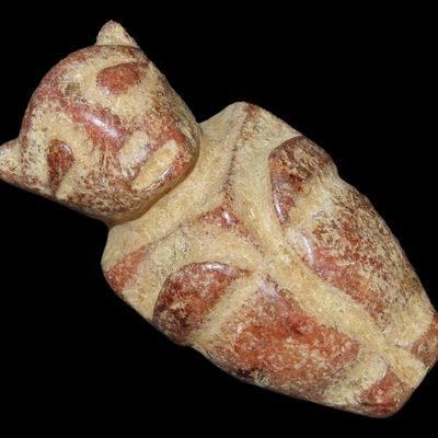 Sale Photo Thumbnail #396: Antique Chinese Hongshan Jade Effigy Pendant