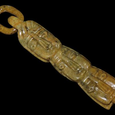 Sale Photo Thumbnail #357: Antique Chinese Hongshan Jade Effigy Pendant