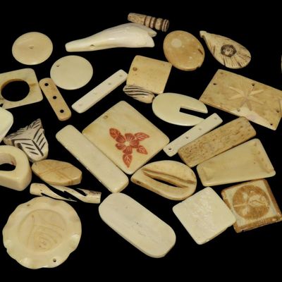 Sale Photo Thumbnail #419: Lot of Early 1900s Tourist Trade Carved Bone Pendants & Beads, Dakotas
