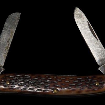 Sale Photo Thumbnail #427: Vintage Schrade Three-Blade Pocket Knife, Made in USA