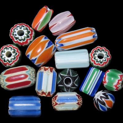 Sale Photo Thumbnail #328: Colorful Lot of Hudson Bay Trade Beads