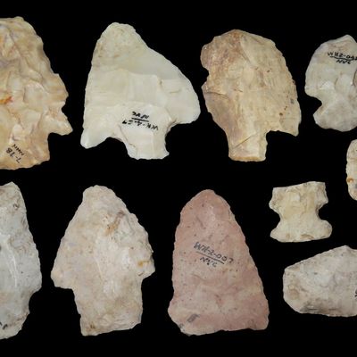 Sale Photo Thumbnail #268: Lot of Arrowheads, St. Charles Co., Missouri, Found by Ronald Knowles