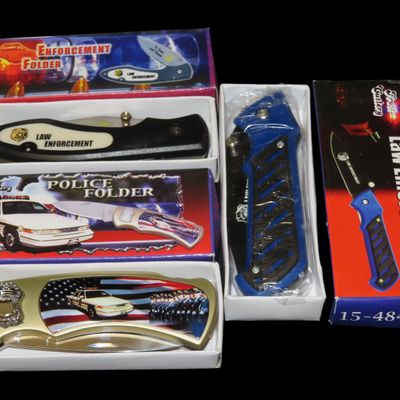 Sale Photo Thumbnail #532: Brand New Police / Law Enforcement Series Pocket Knife Lot, All New in Box, Frost Cutlery