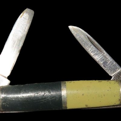 Sale Photo Thumbnail #377: Vintage Two-Tone Imperial Pocket Knife, Two Blade