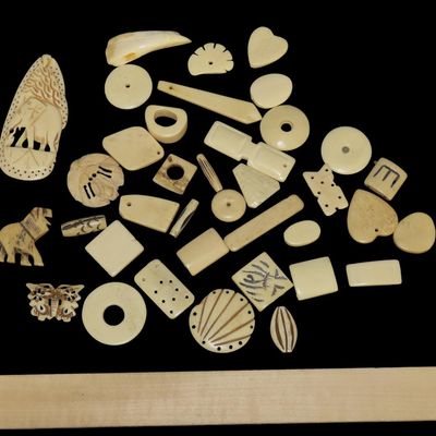 Sale Photo Thumbnail #414: Lot of Early 1900s Tourist Trade Carved Bone Pendants & Beads, Dakotas