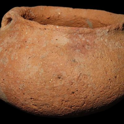 Sale Photo Thumbnail #101: 1 13/16" Wide x 1 1/16" Tall Miniature Picuris Pueblo Pot / Bowl, Southwestern Pottery