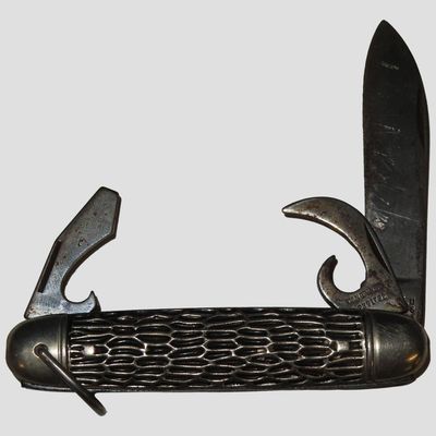 Sale Photo Thumbnail #382: Vintage Hammer Brand Pocket Knife, Made in USA