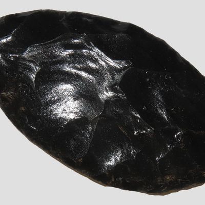 Sale Photo Thumbnail #356: 4 3/8" Obsidian Ovoid Knife Blade, Mexico