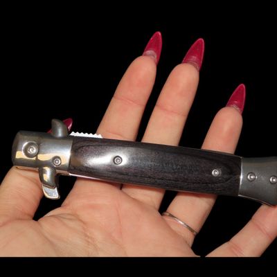 Sale Photo Thumbnail #667: Stiletto-Style Pocket Knife, Locking Blade, 5" Closed, 9" Open, New in Box