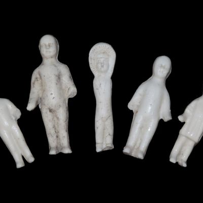 Sale Photo Thumbnail #553: Lot of 5 Antique German Frozen Charlotte Porcelain Dolls, St. Louis Area, Found by Ron Knowles