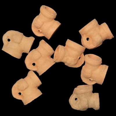 Sale Photo Thumbnail #599: Lot of Vintage Small Clay Trade Pipes
