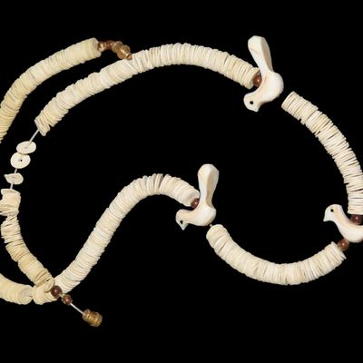 Sale Photo Thumbnail #511: Nice Zuni Bird Effigy Beaded Necklace