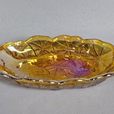 Sale Photo Thumbnail #98: Indiana Glass Marigold Sunflower Relish Dish