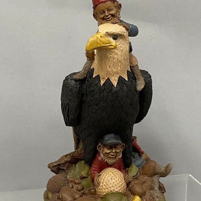 Sale Photo Thumbnail #380: Tom Clark Par Gnome Resin Figurine