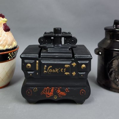 Sale Photo Thumbnail #481: Trio of Ceramic Themed Novelty Jars