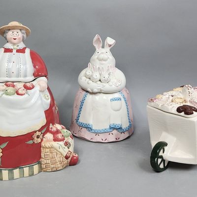 Sale Photo Thumbnail #476: Ceramic Cookie Jars Inc Fitz & Floyd