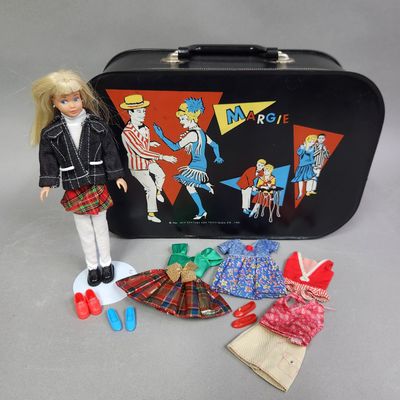 Sale Photo Thumbnail #491: 1960s Skipper & Margie Vinyl Suitcase