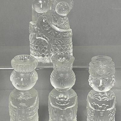 Sale Photo Thumbnail #173: Rosenthal Bjorn Wiinblad Glass Nativity Set