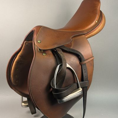 Sale Photo Thumbnail #216: Crosby Hunterdon Grained Leather English Saddle