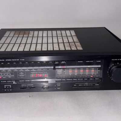 Sale Photo Thumbnail #339: Yamaha R-90 Natural Sound Stereo Receiver