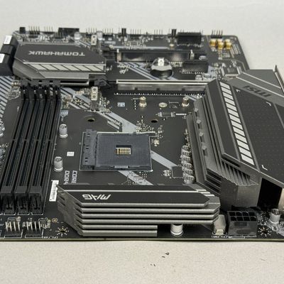 Sale Photo Thumbnail #324: MSI MAG B550 TOMAHAWK Motherboard