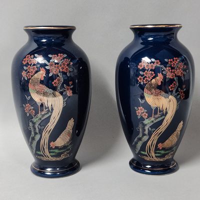 Sale Photo Thumbnail #466: Japanese Cobalt Blue Rooster Vases