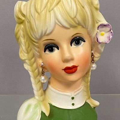 Sale Photo Thumbnail #140: Rubens Originals Blonde Teen Head Vase
