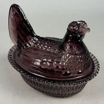 Sale Photo Thumbnail #259: Amethyst Pressed Glass Hen on Nest