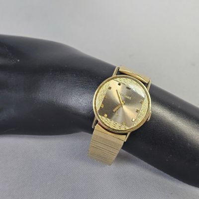 Sale Photo Thumbnail #7: 1950s Longines 10K Gold Filled Wristwatch
