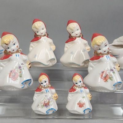 Sale Photo Thumbnail #474: Hull Little Red Riding Hood Tableware