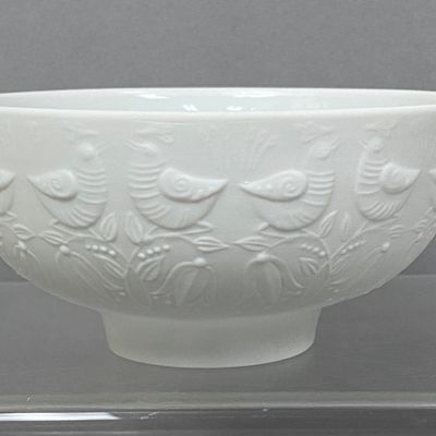 Sale Photo Thumbnail #121: Rosenthal Porcelain Romanze Bowl