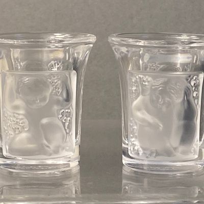 Sale Photo Thumbnail #101: Lalique Les Enfants Shot Glasses