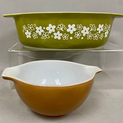 Sale Photo Thumbnail #433: Pyrex Spring Blossom Green Cinderella Items