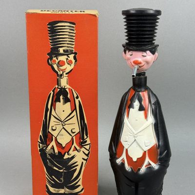 Sale Photo Thumbnail #313: Vintage Top Hat Tipsy Polyethylene Beverage Dispenser