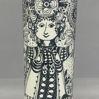 Sale Photo Thumbnail #169: Nymolle Bjorn Wiinblad Flora Vase