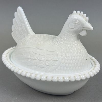 Sale Photo Thumbnail #257: Milk Glass Hen on Nest Covered Dish