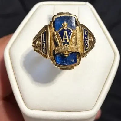 Vintage Stamped 10K Gold 1952 Class Ring with Blue Stone & Initial A – LMTZ Size 6