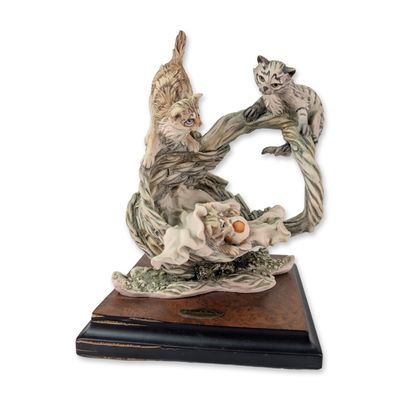 Giuseppe Armani Basket of Fun Cold-Cast Porcelain Kitten Figurine 0729S