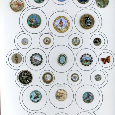 Sale Photo Thumbnail #289: A CARD OF DIVISION 0NE ENAMEL BUTTONS