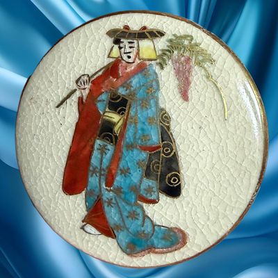 A DIVISION THREE PICTORIAL SATSUMA BUTTON