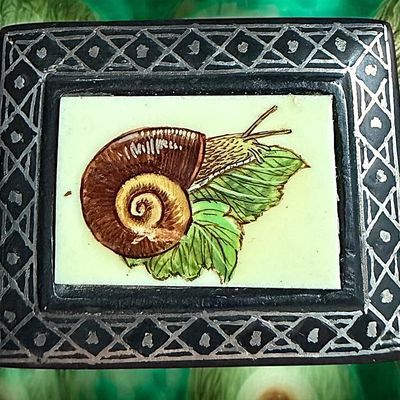 Sale Photo Thumbnail #158: A DIVISION THREE PICTORIAL ANIMAL BUTTON