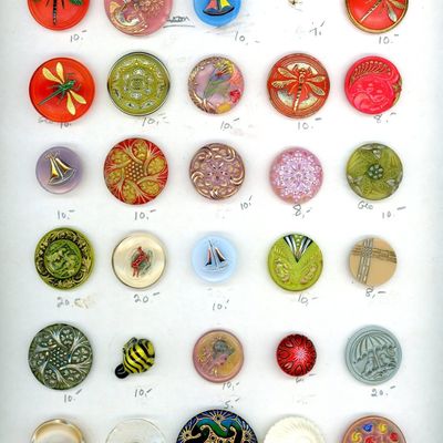 Sale Photo Thumbnail #397: A CARD OF DIVISION THREE CZECH GLASS BUTTONS