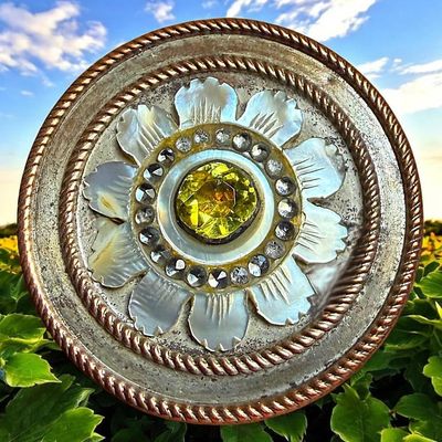 Sale Photo Thumbnail #107: A DIVISON ONE PEARL-COPPER AND PASTE BUTTON