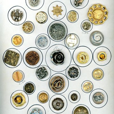 Sale Photo Thumbnail #190: A CARD OF DIVISION THREE LIDZ BUTTONS