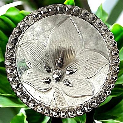 A DIVISION ONE PICTORIAL LACY GLASS BUTTON