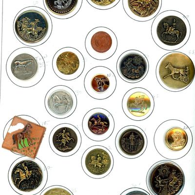 Sale Photo Thumbnail #125: A CARD OF DIVISION ONE AND THREE PICTORIAL BUTTONS