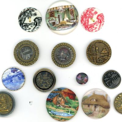 Sale Photo Thumbnail #200: A PARTIAL CARD OF DIVISION 1 & 3 ARCHITECTURAL BUTTONS